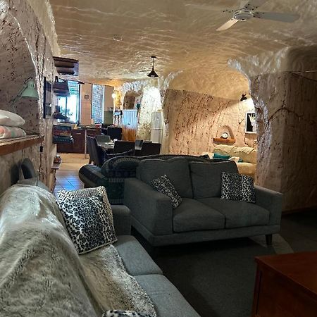 Dinky Di'S Dugout Villa Coober Pedy Exterior photo