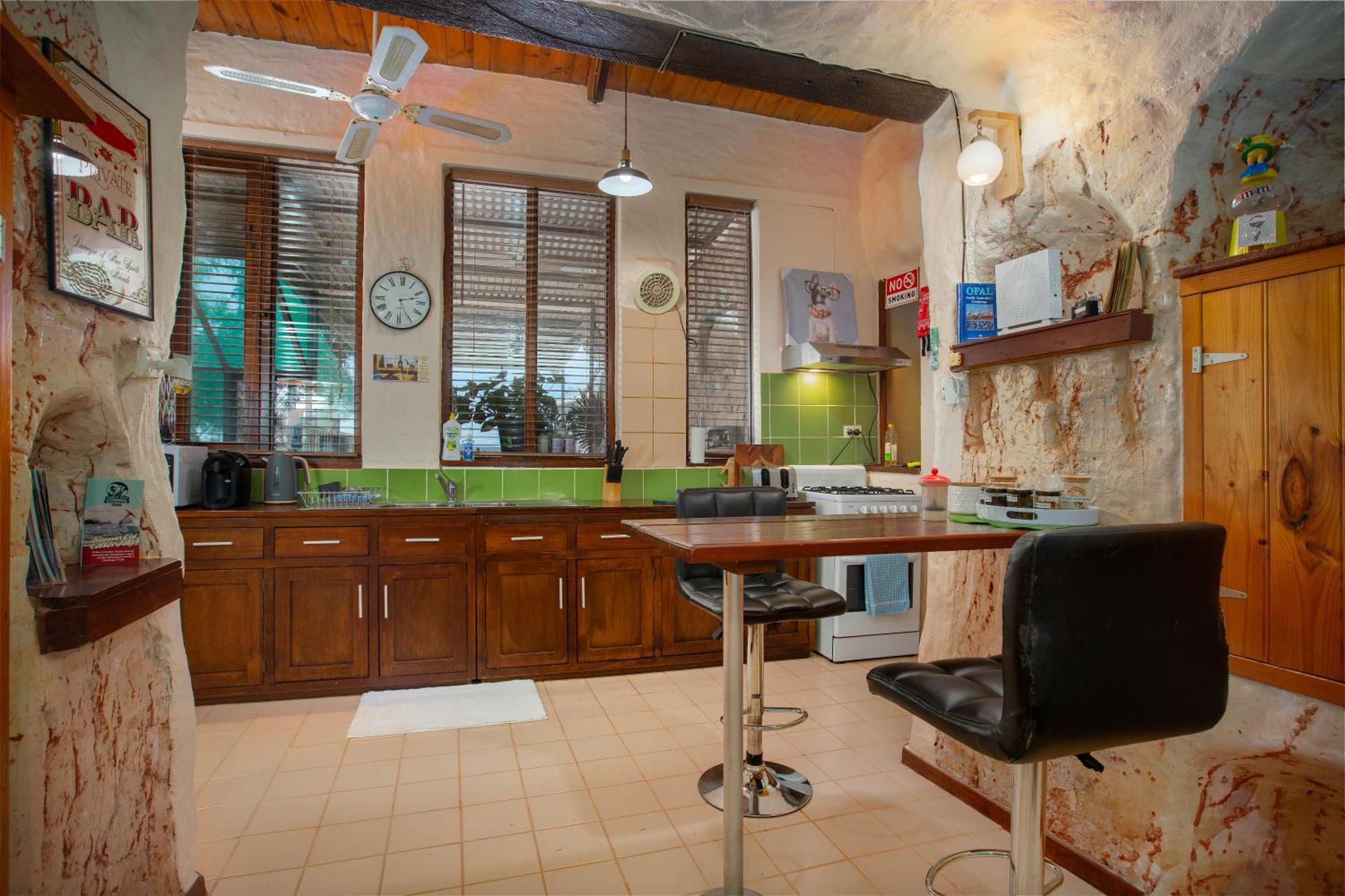 Dinky Di'S Dugout Villa Coober Pedy Exterior photo