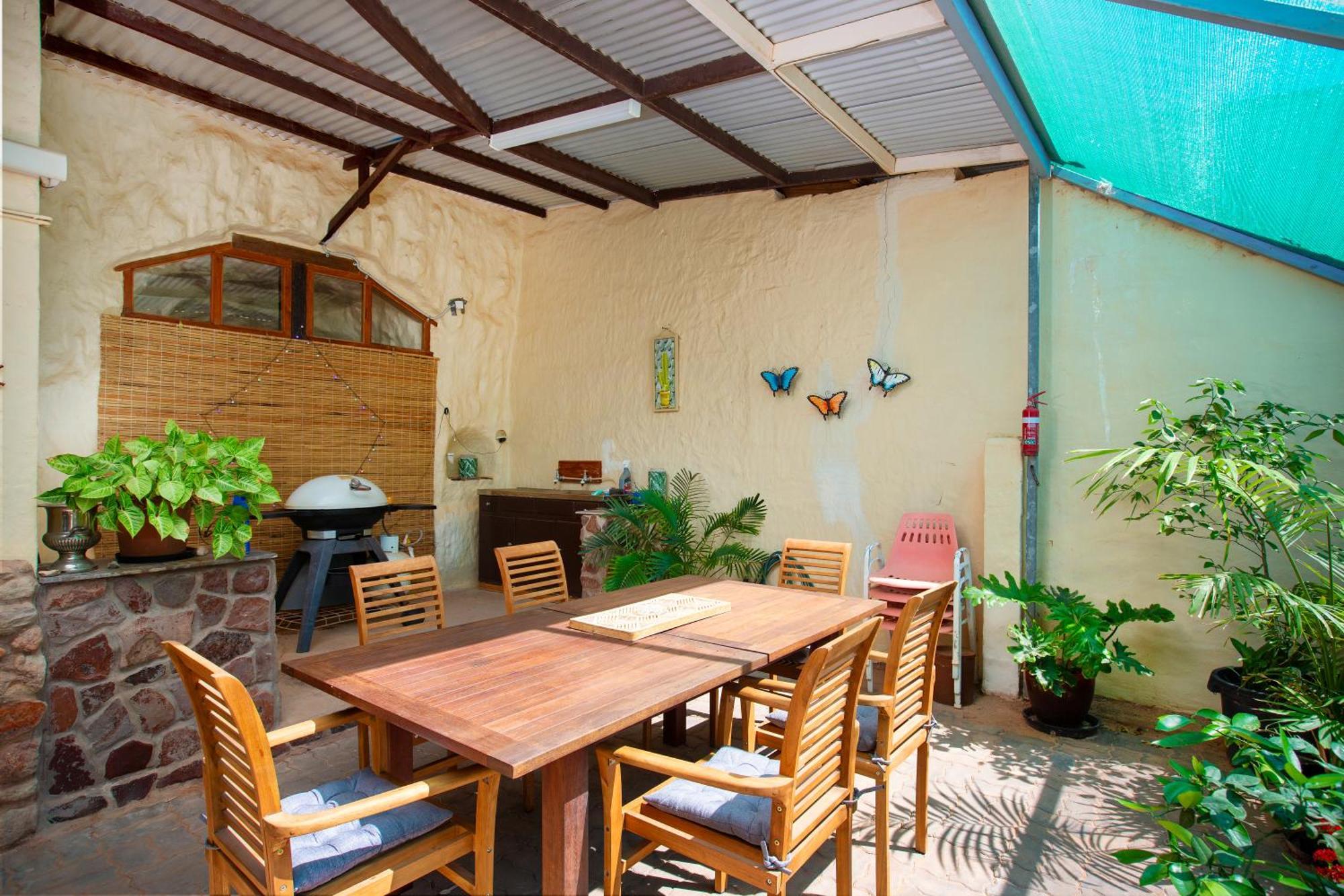 Dinky Di'S Dugout Villa Coober Pedy Exterior photo